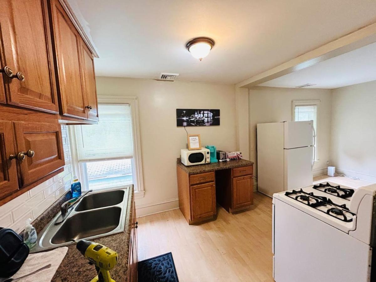 Nice Bedroom In Lincoln With Shared Bathroom 1 Exterior foto